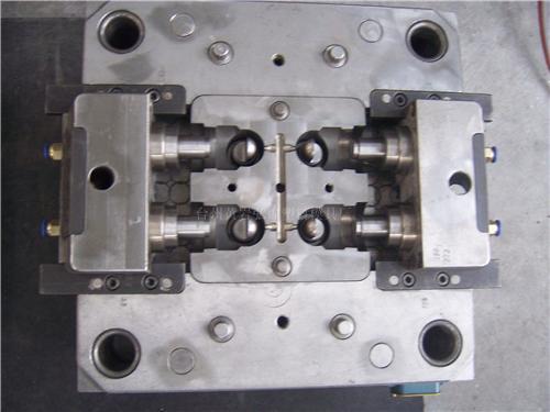 科翔模具告訴您，如何提高模具零配件加工質(zhì)量？